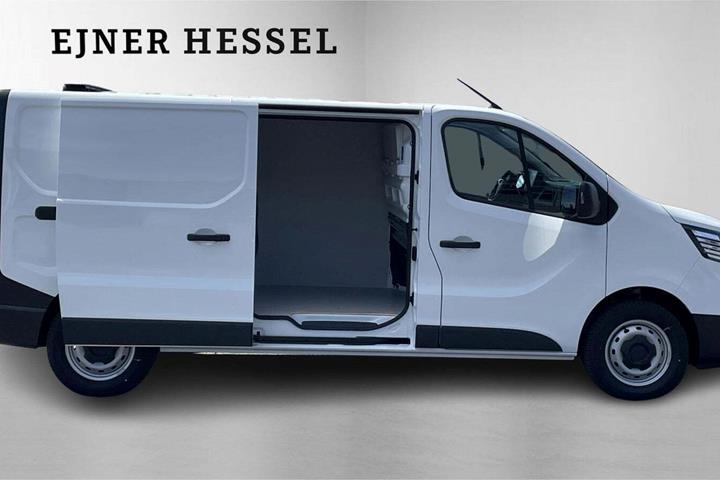 Hvid Renault Trafic fra 2025
