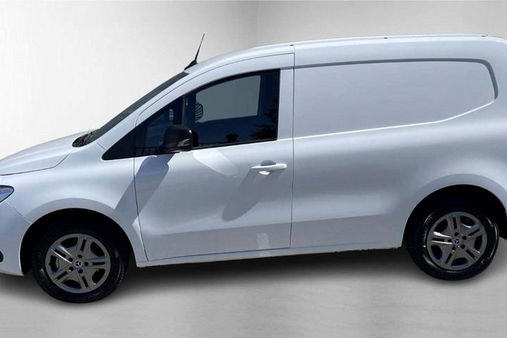 Hvid Mercedes Citan 110 fra 2024
