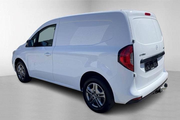 Hvid Mercedes Citan 110 fra 2024