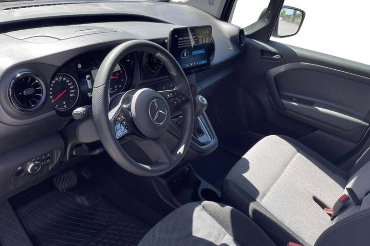 Hvid Mercedes Citan 110 fra 2024