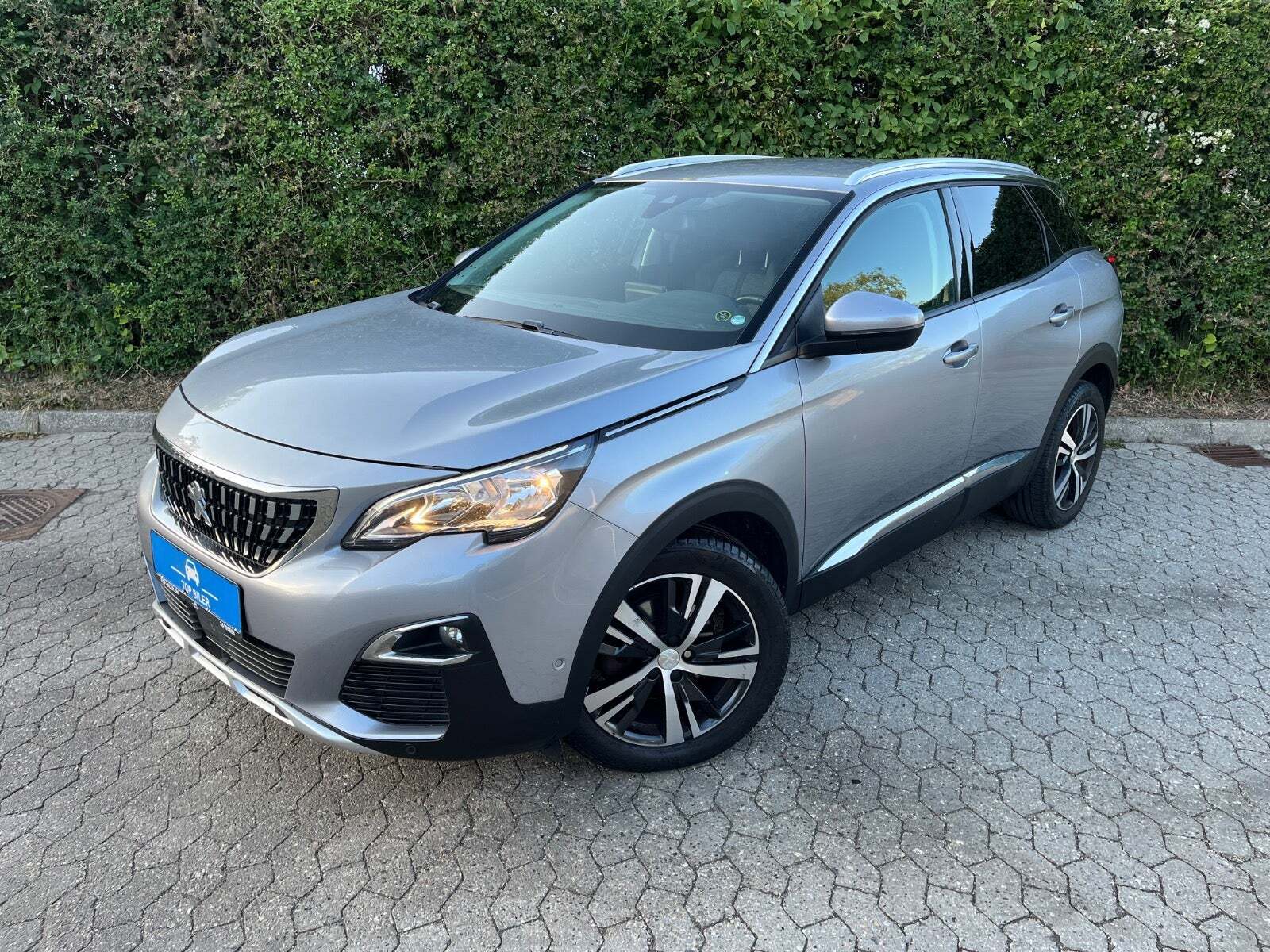undefined Peugeot 3008 fra 2017 set udefra