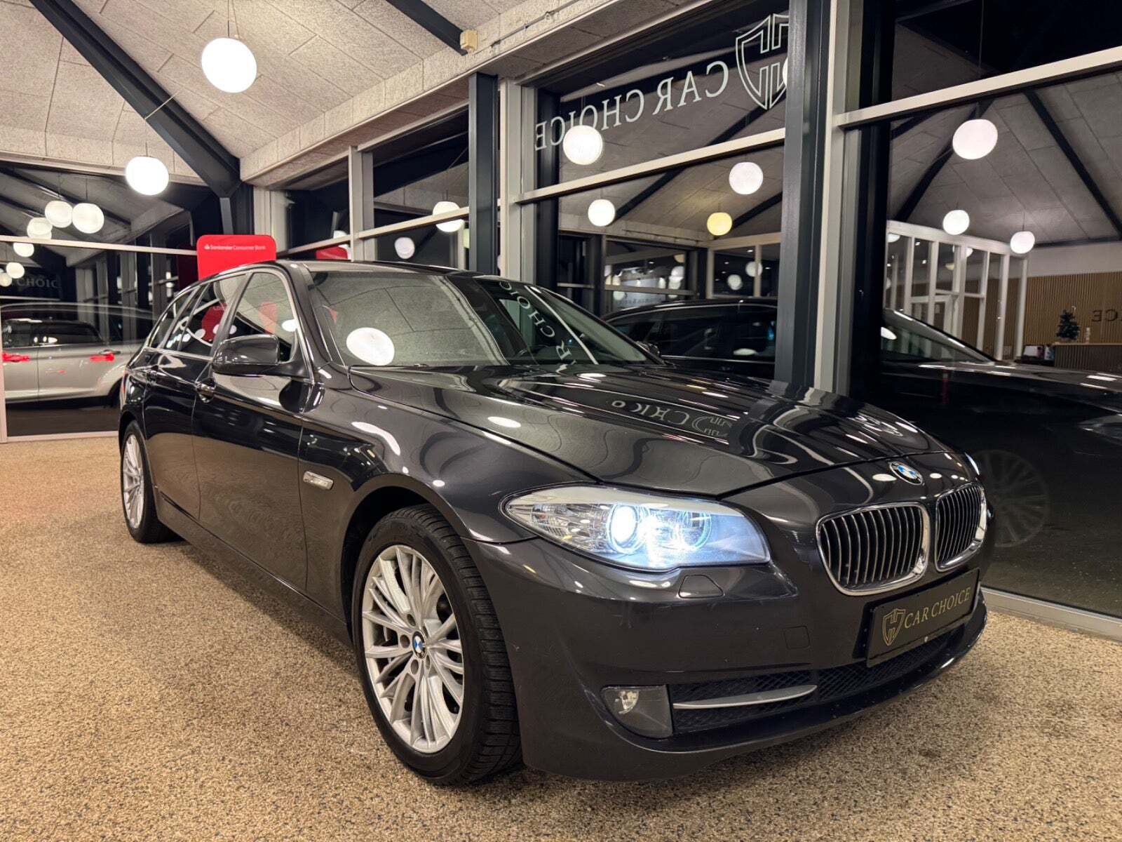 undefined BMW 523i fra 2011 set udefra