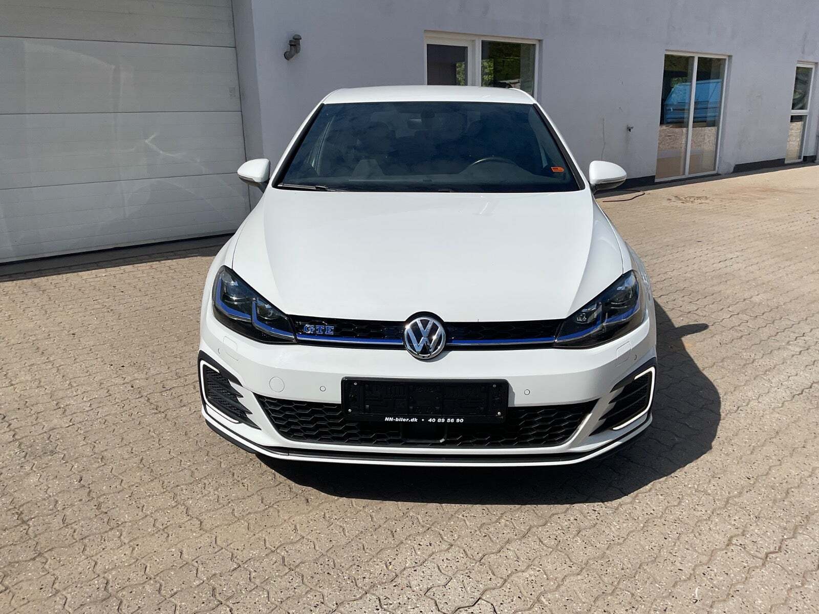 Hvid VW Golf VII fra 2020