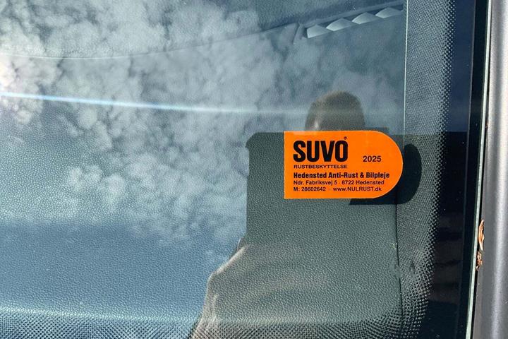 Hvid VW Golf VII fra 2020