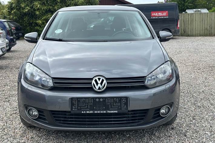 Sort VW Golf VI fra 2012