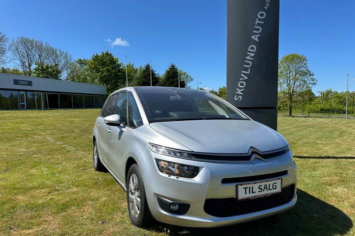 Sølv Citroën Grand C4 Picasso fra 2015 set udefra