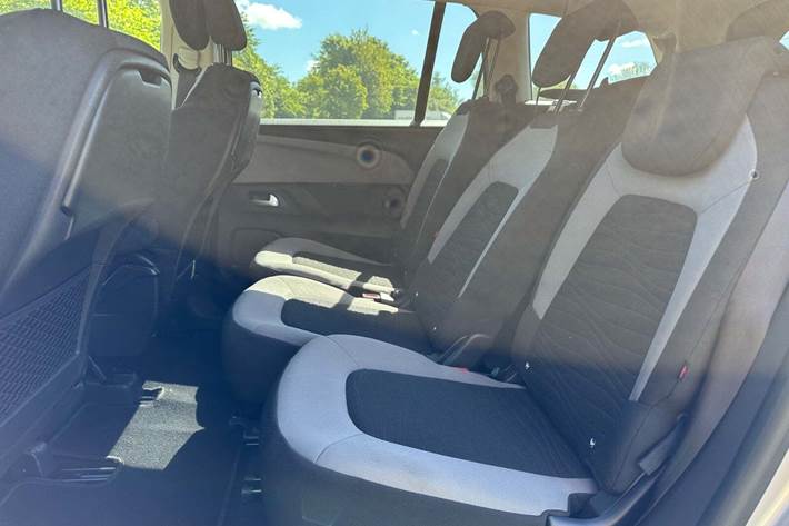 Sølv Citroën Grand C4 Picasso fra 2015