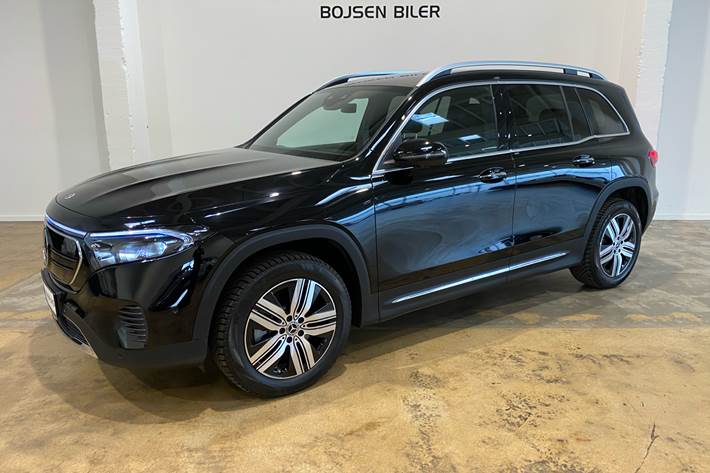Sort Mercedes EQB 250+ fra 2023 set udefra