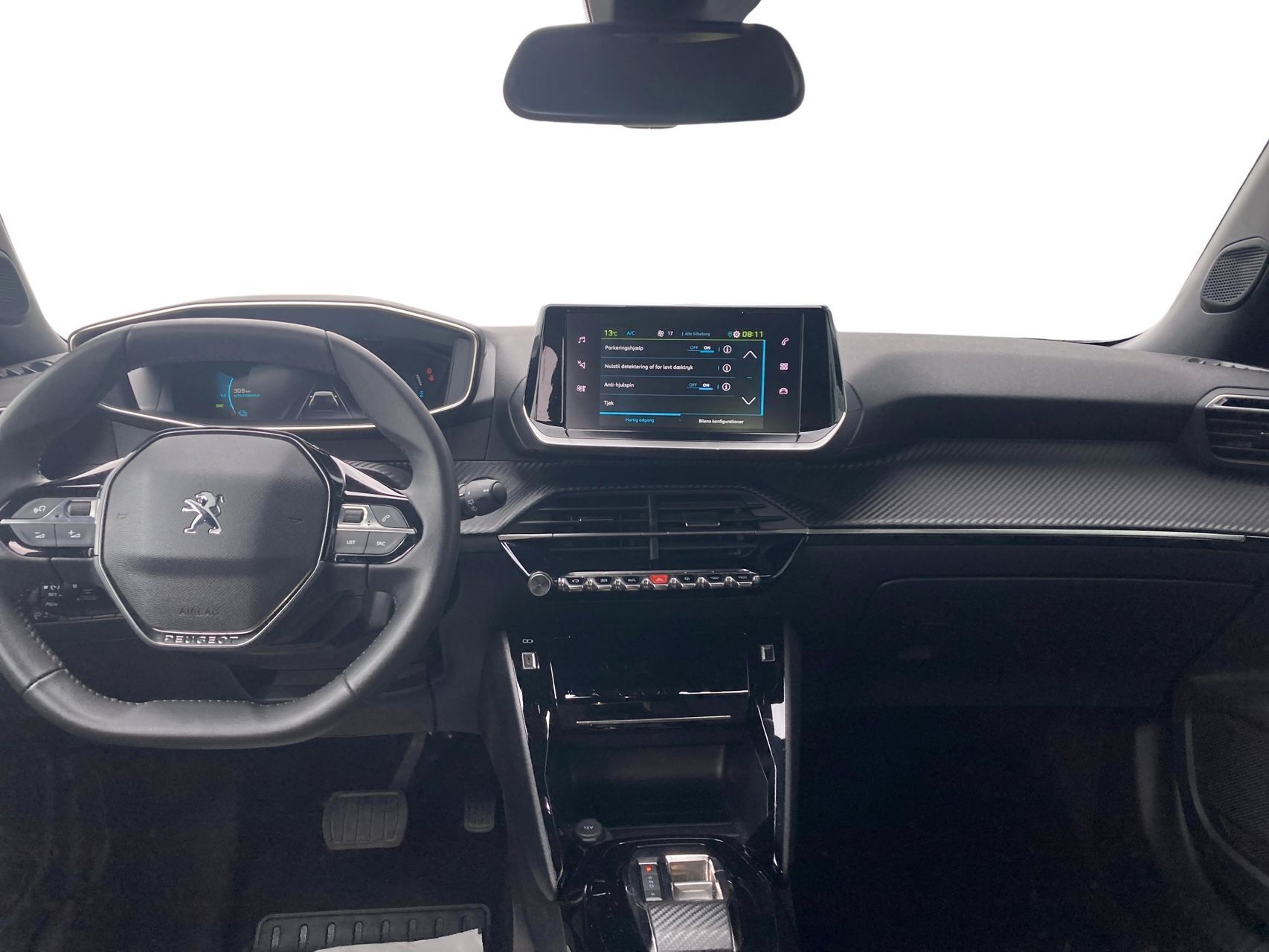 Hvid Peugeot e-2008 fra 2023