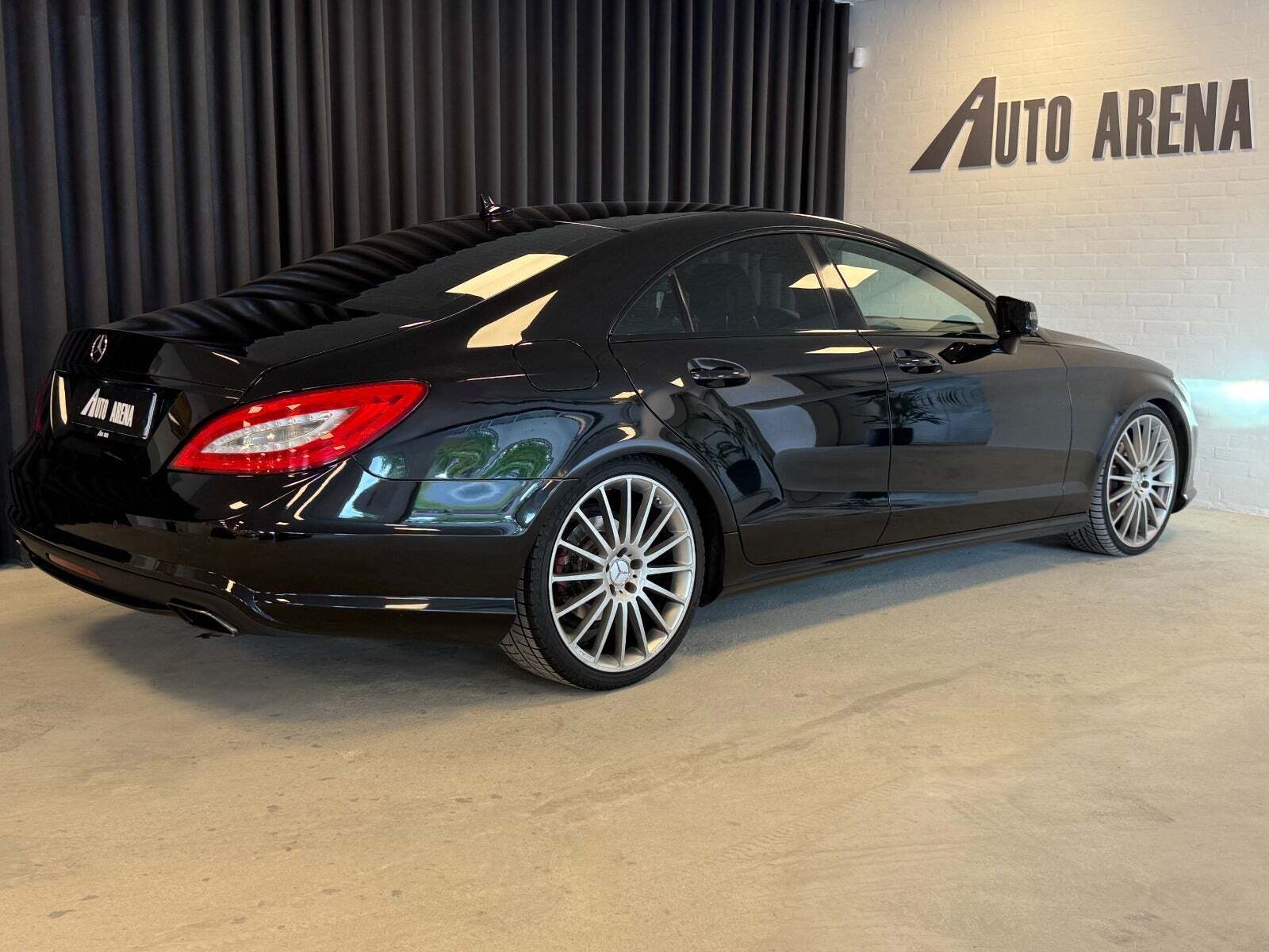 Sort Mercedes CLS350 fra 2011