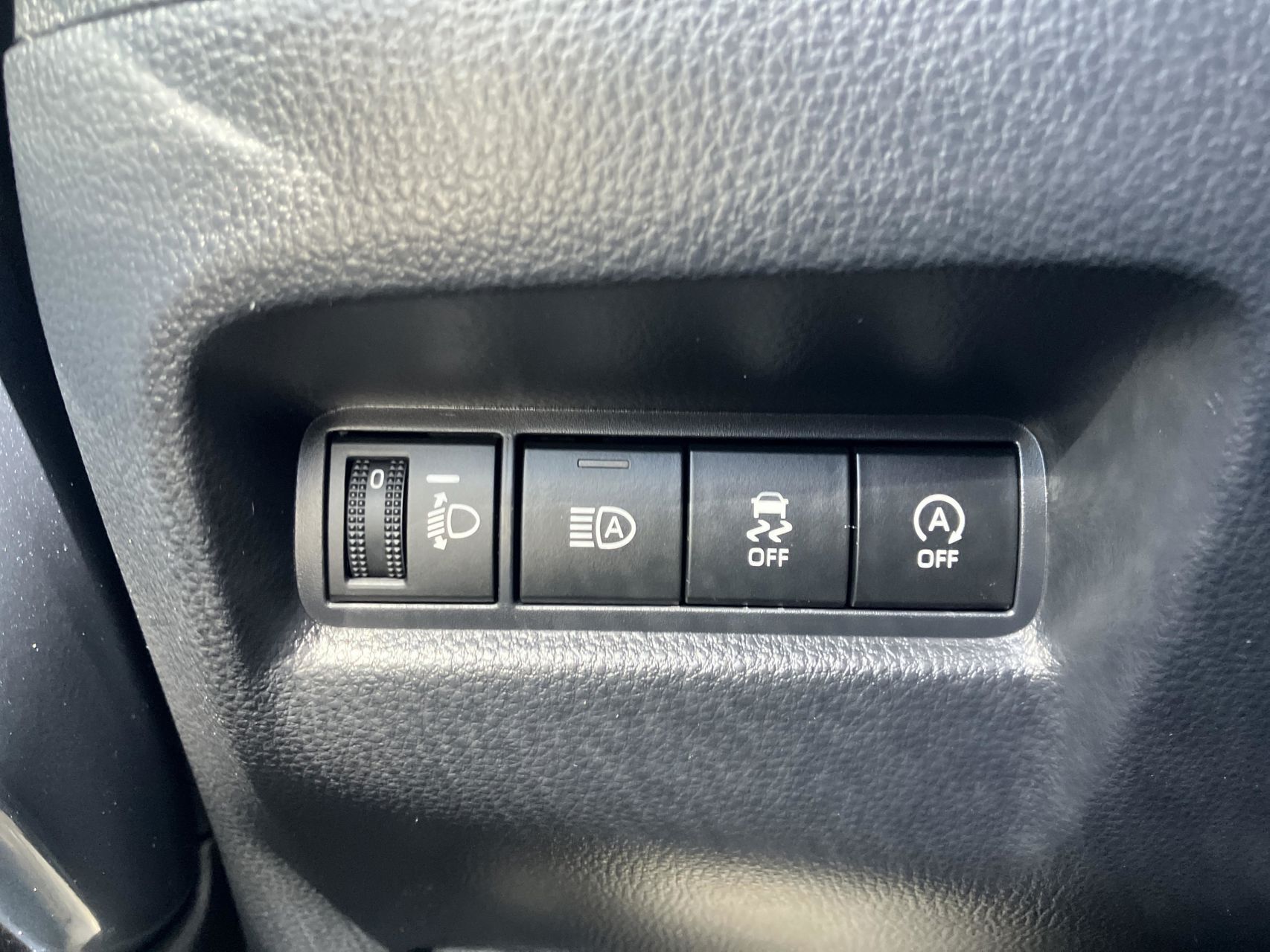 Grå Toyota Aygo X fra 2024