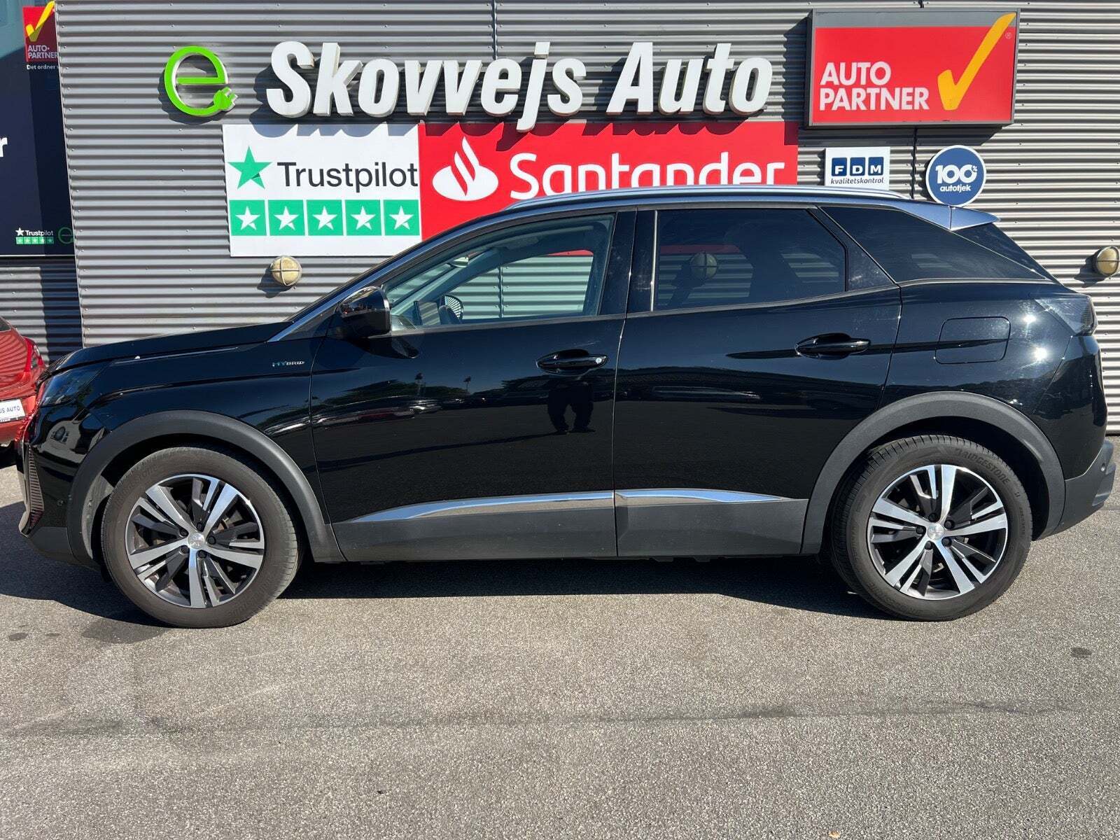 Peugeot 3008 1,6 Hybrid First Selection EAT8