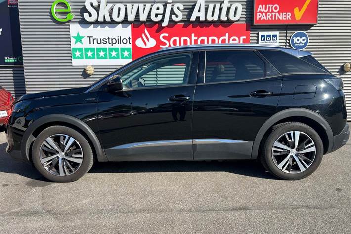 Sort Peugeot 3008 fra 2020