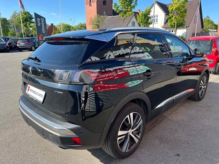 Peugeot 3008 1,6 Hybrid First Selection EAT8