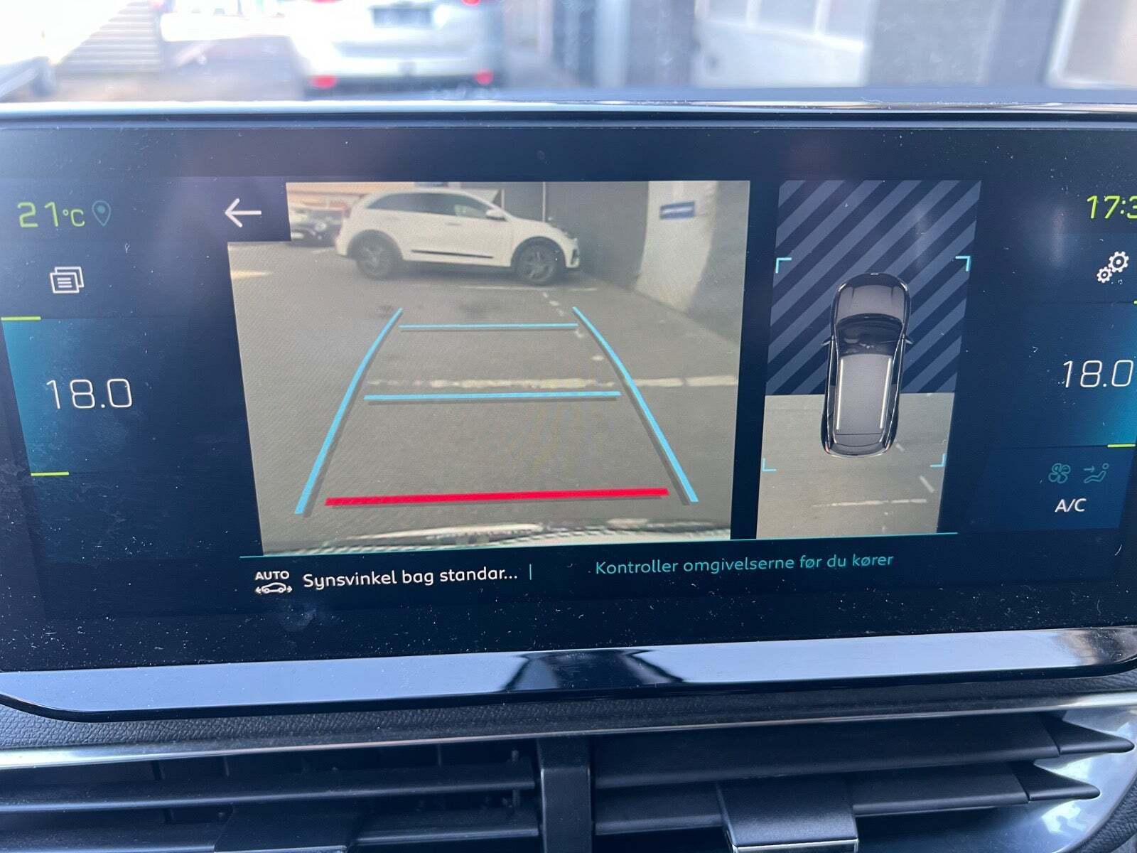 Sort Peugeot 3008 fra 2020