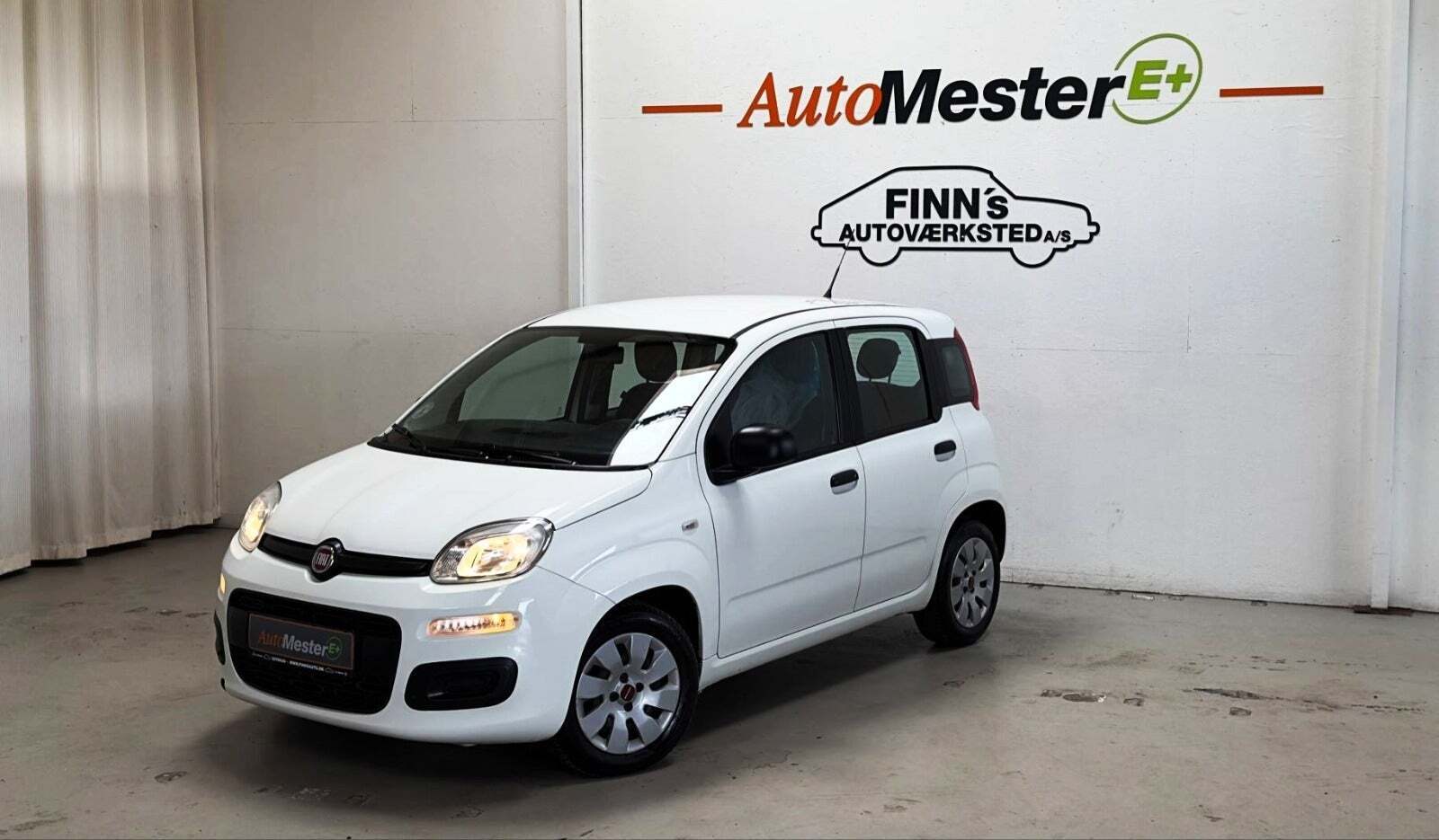 Grøn Fiat Panda fra 2012 set udefra