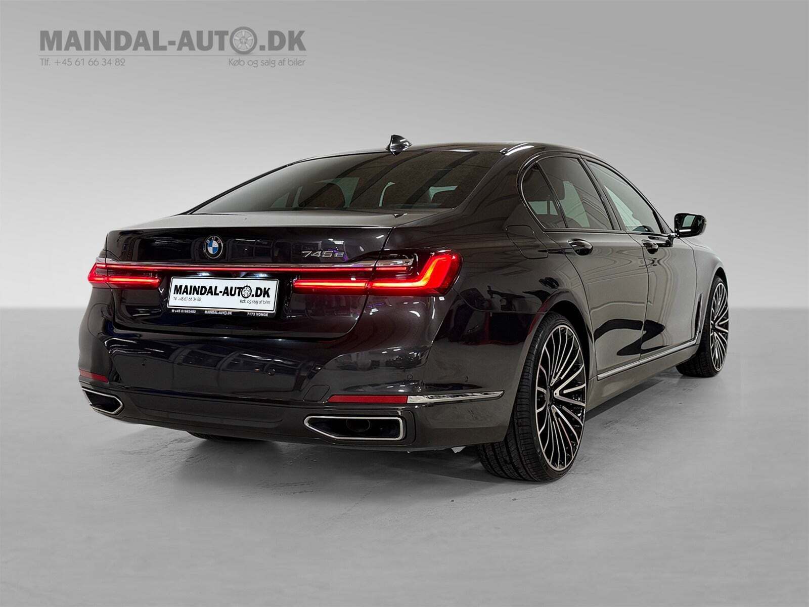 BMW 745e