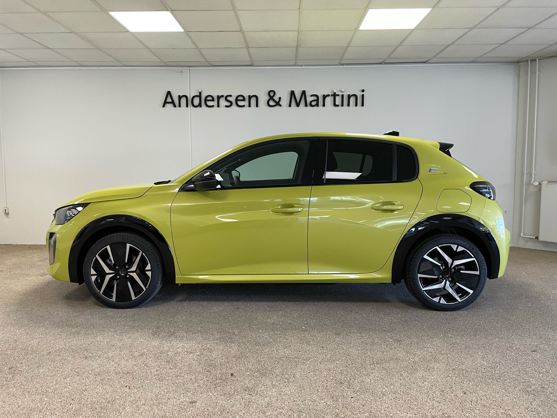 Peugeot e-208 EL GT 156HK 5d Aut.