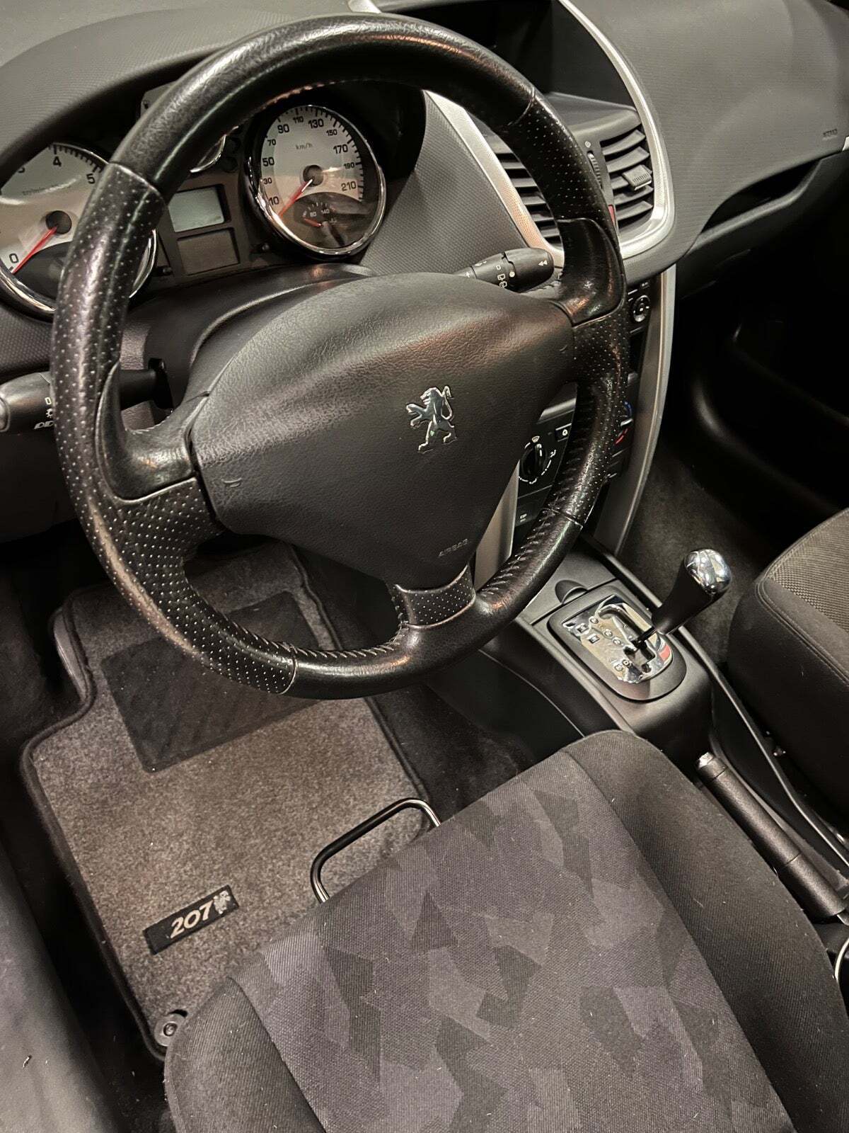 undefined Peugeot 207 fra 2008