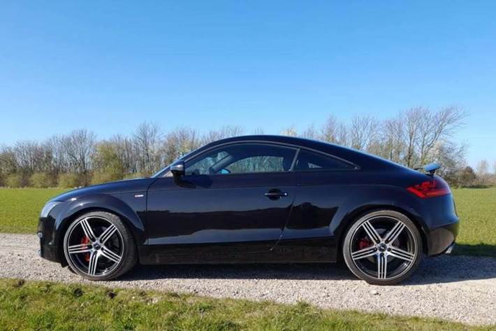 Sort Audi TT fra 2008