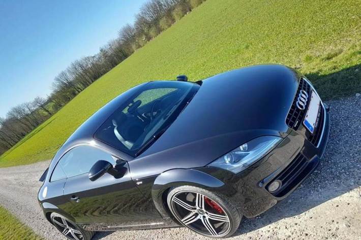 Sort Audi TT fra 2008