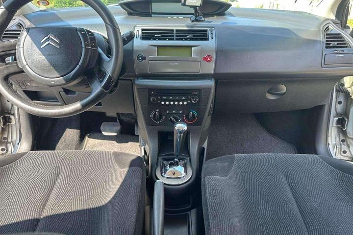 Grå Citroën C4 fra 2010