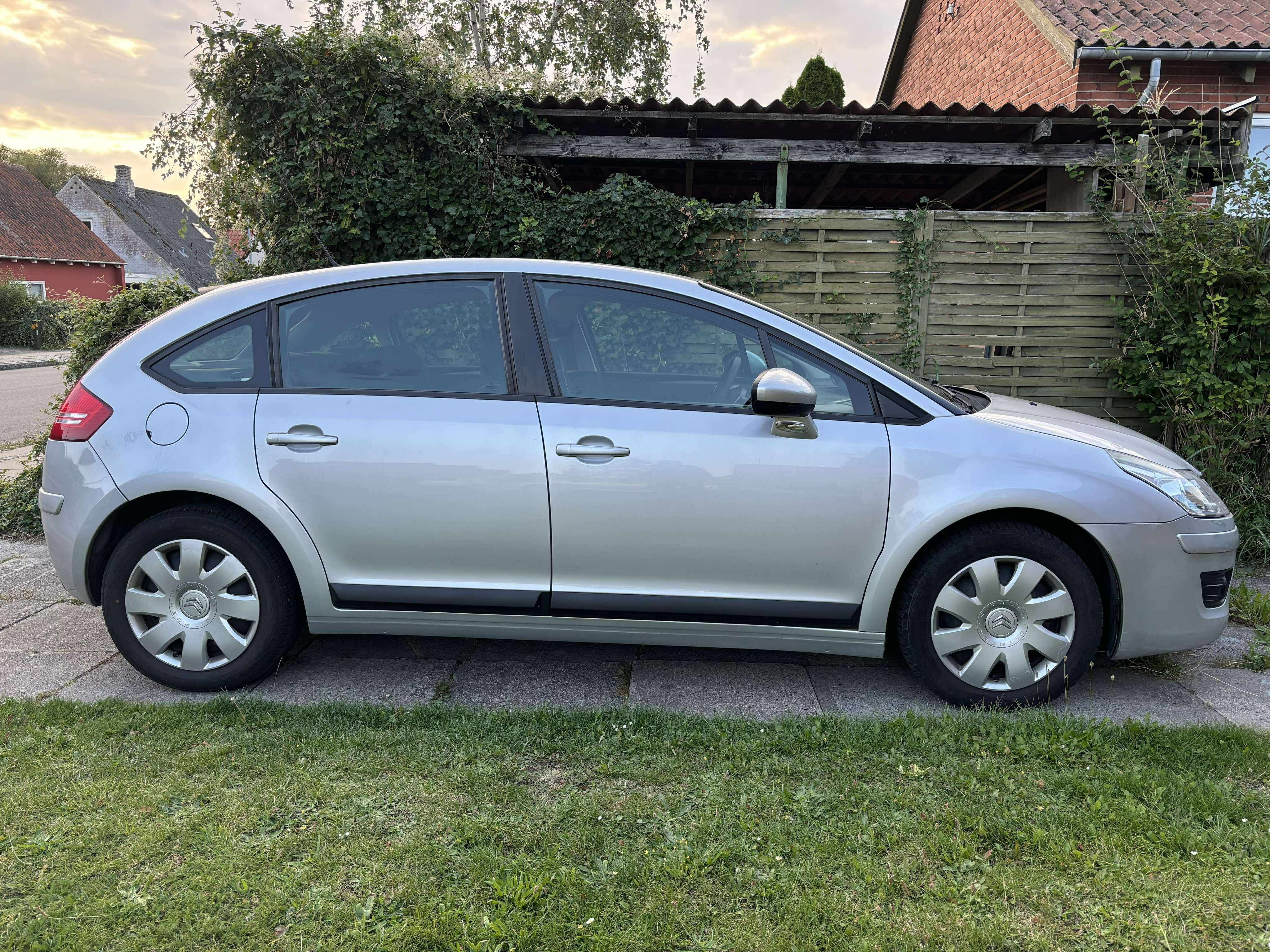 Grå Citroën C4 fra 2010