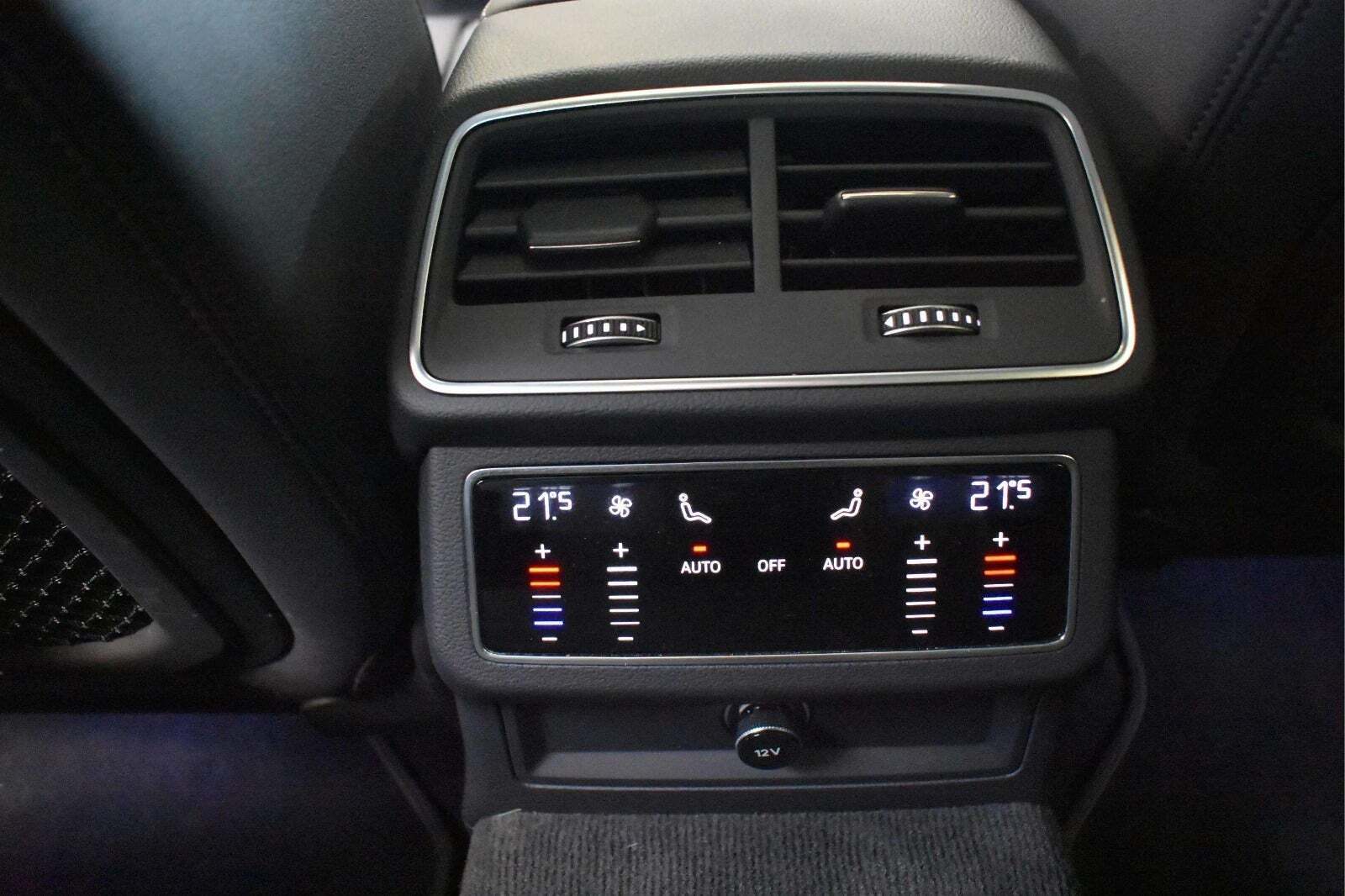 Grå Audi A6 fra 2022