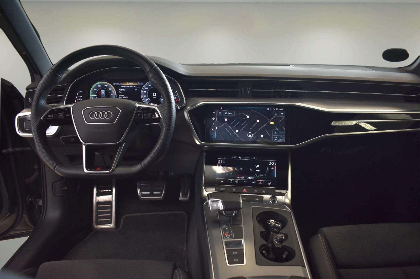 Grå Audi A6 fra 2022