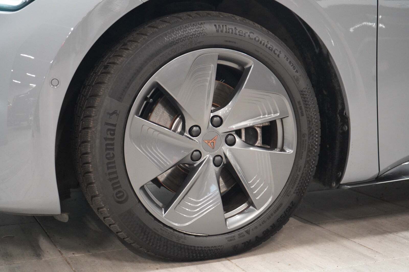 Grå Cupra Born fra 2023