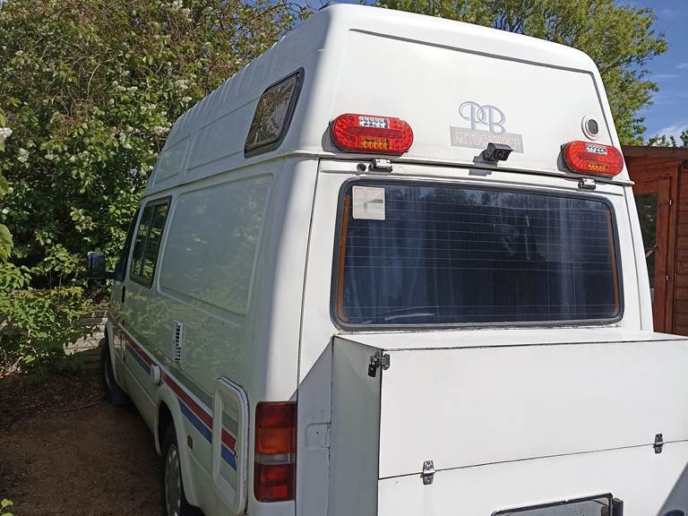 Ford Transit 2,5 UOPLYST