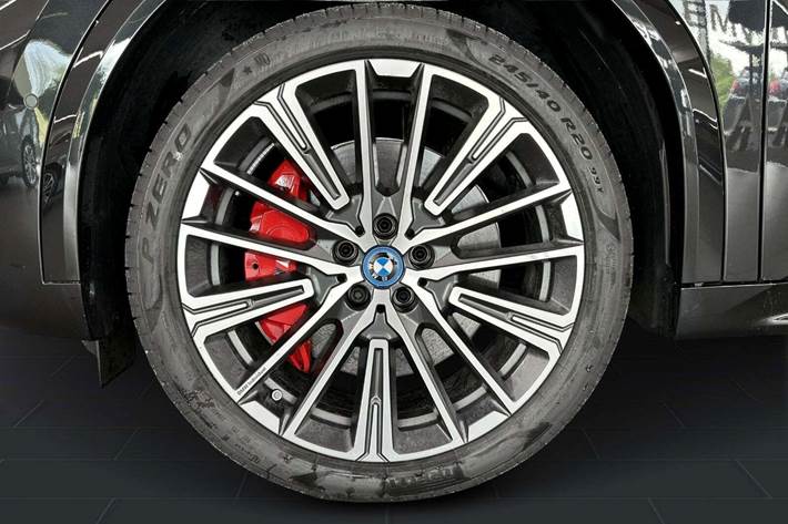 Sort BMW iX2 fra 2025