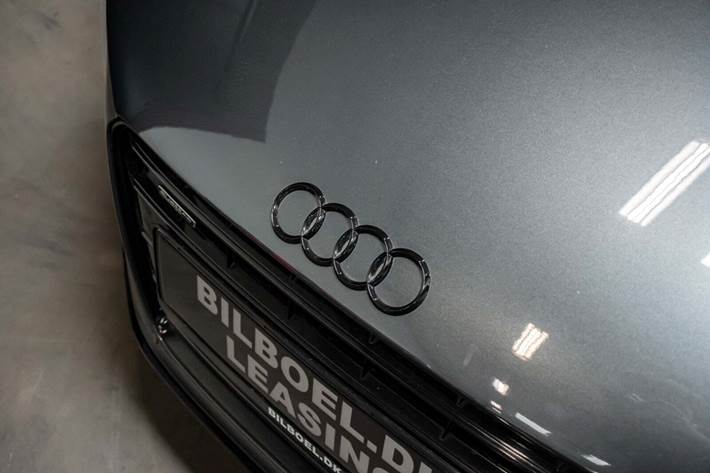 Grå Audi R8 fra 2015