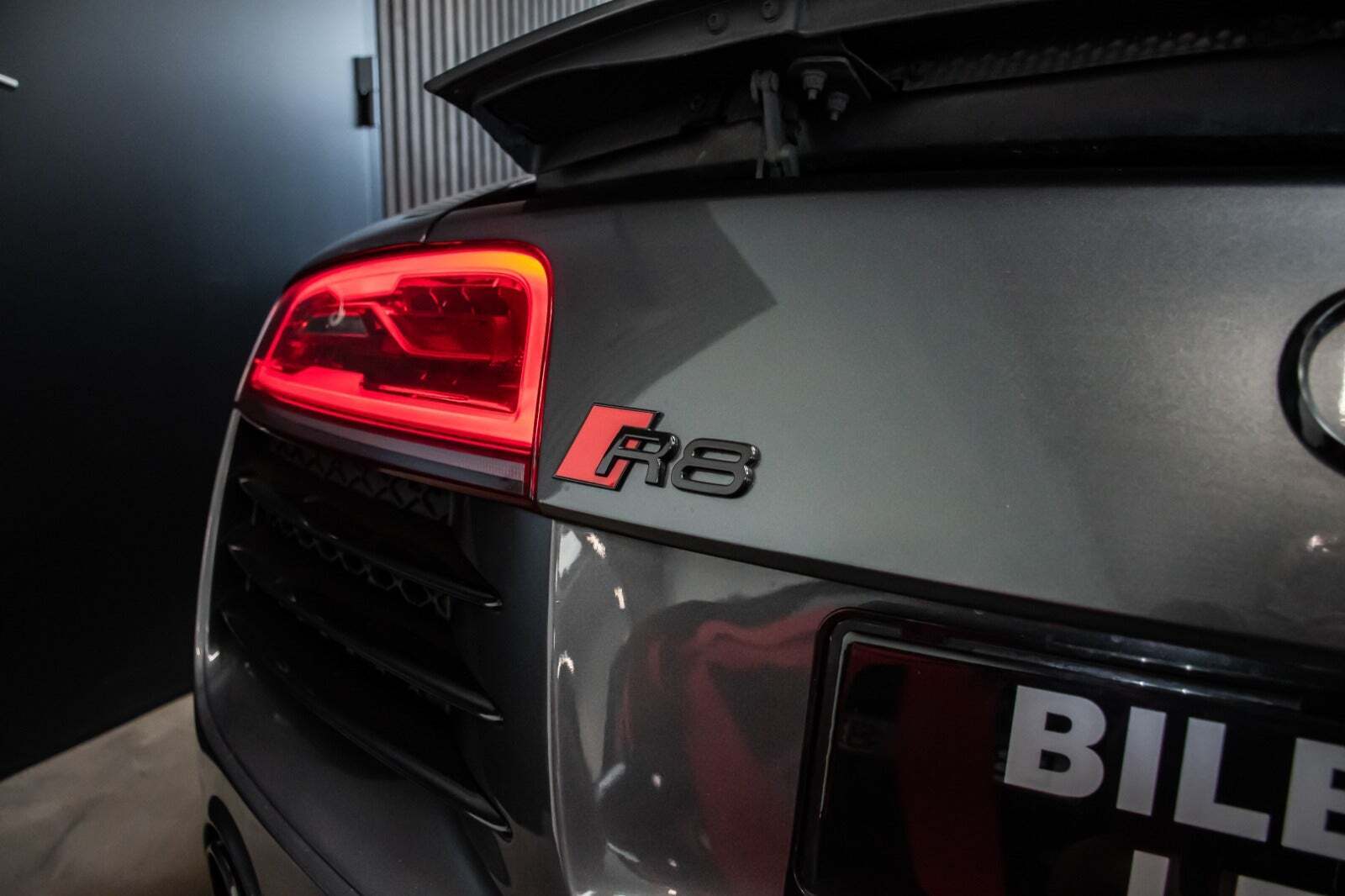 Audi R8 4,2 FSi Coupé quattro S-tr.