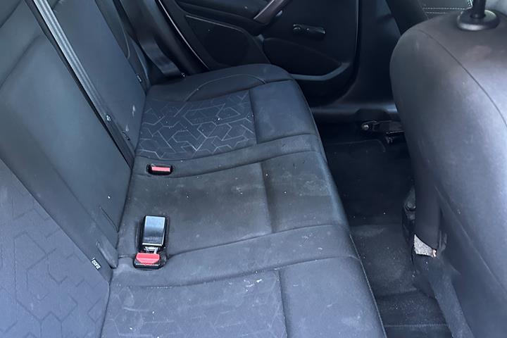 Hvid Peugeot 2008 fra 2013