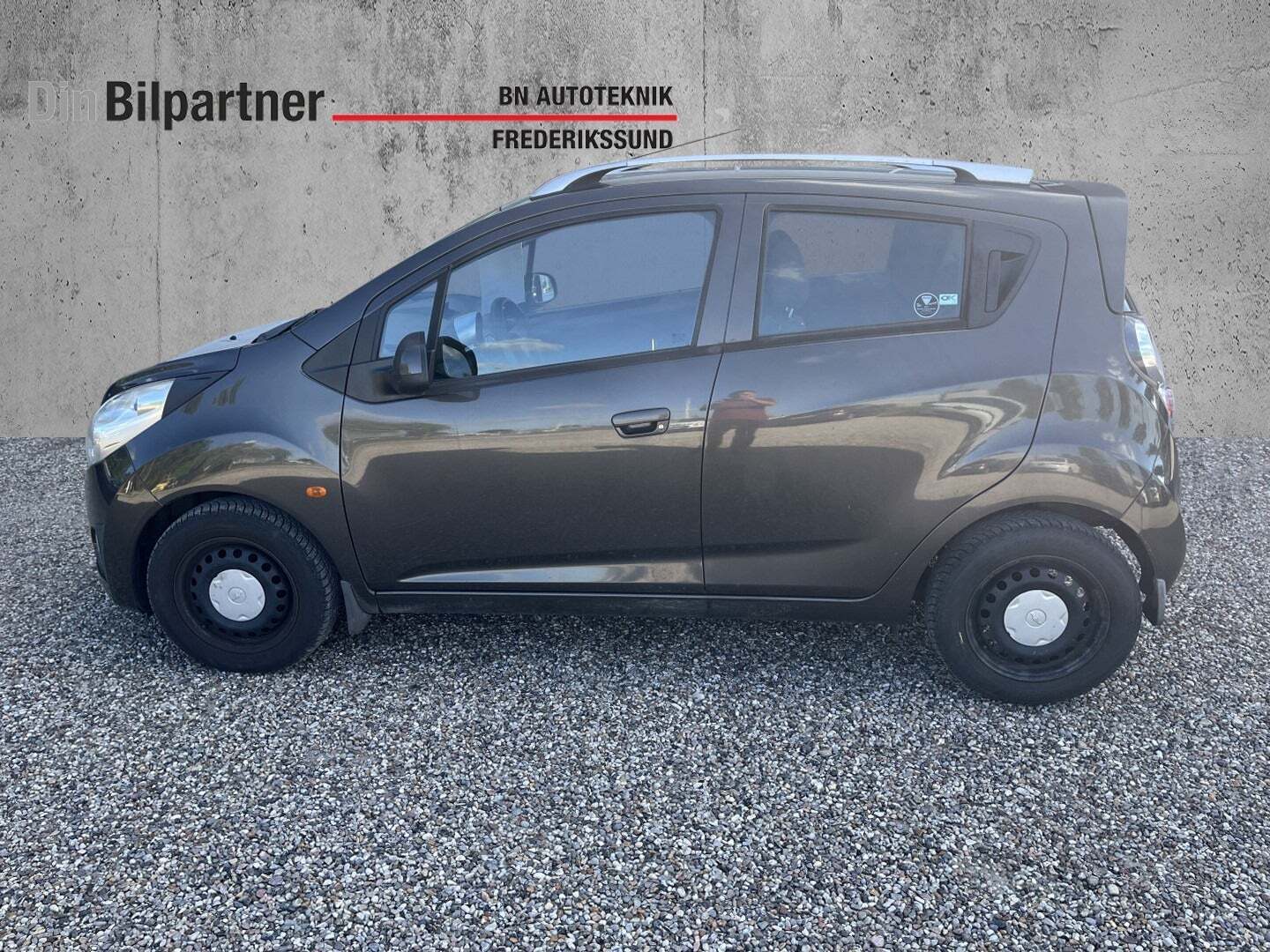 Brun Chevrolet Spark fra 2010