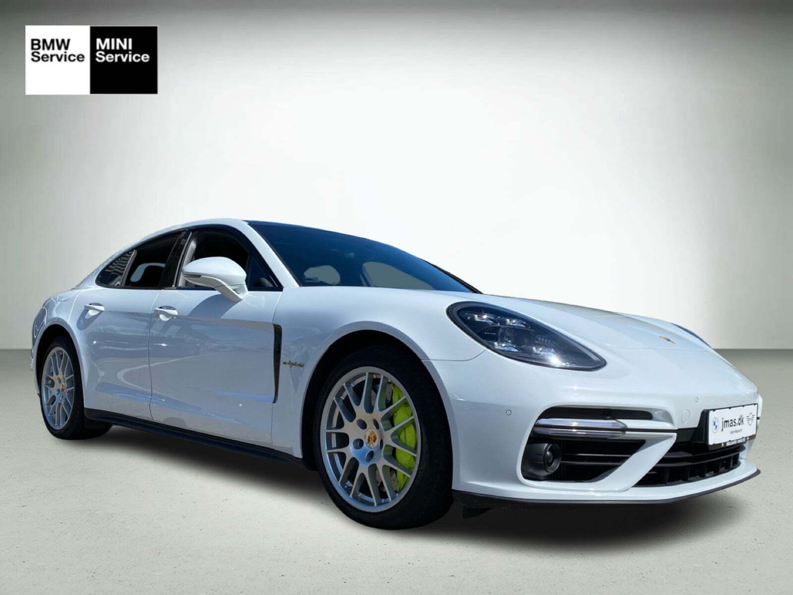 Hvid Porsche Panamera Turbo S fra 2017