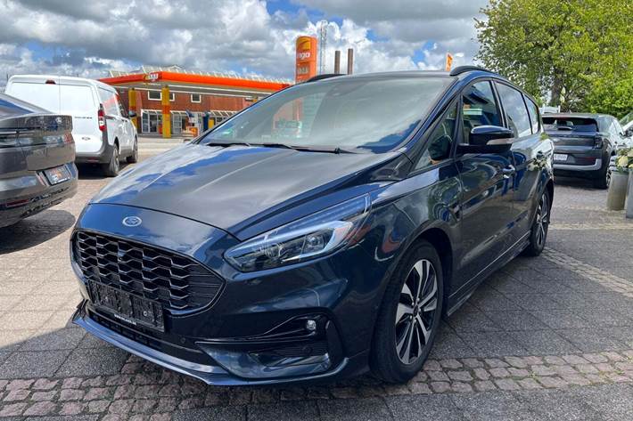 Blå Ford S-MAX fra 2022