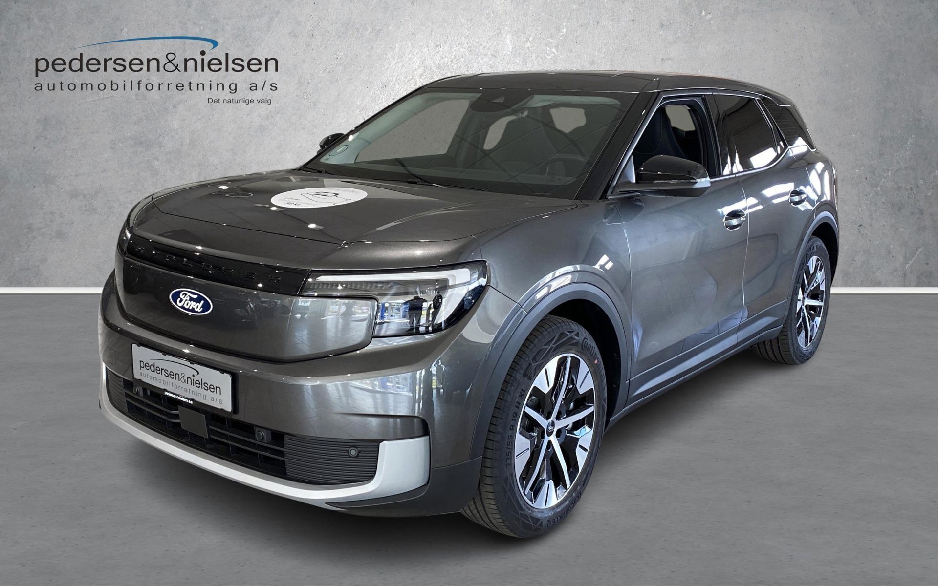 undefined Ford Explorer fra 2024 set udefra