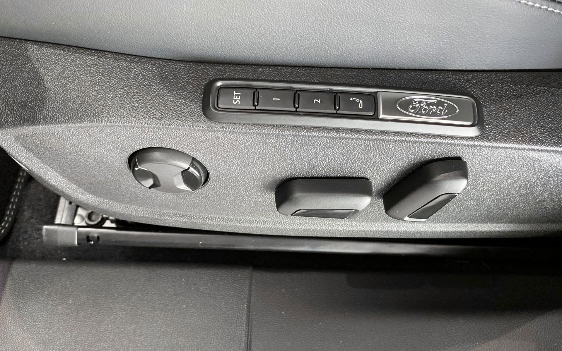 undefined Ford Explorer fra 2024