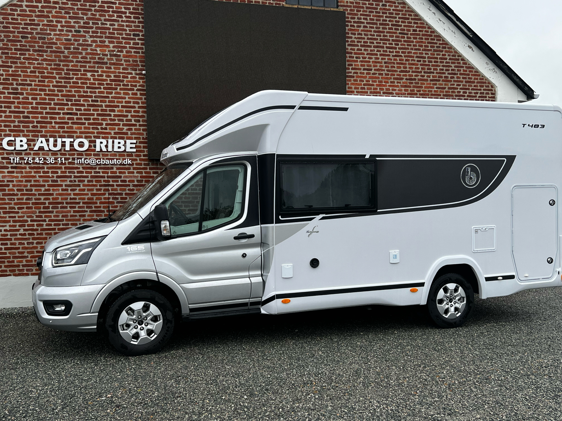 Sølv Benimar Tessoro fra 2025 set udefra