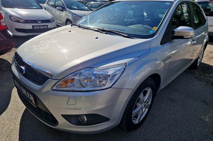 Sølv Ford Focus fra 2010