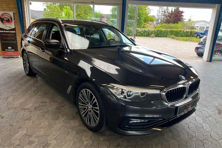 Grå BMW 520d fra 2018 set udefra