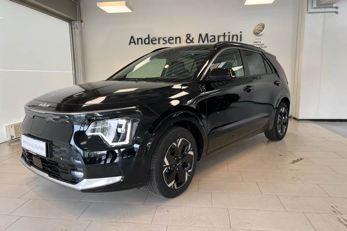 Sort Kia Niro EV fra 2025 set udefra