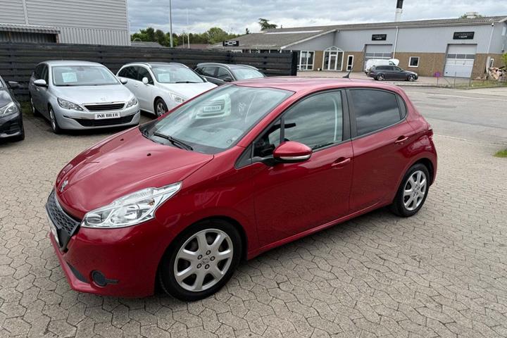 undefined Peugeot 208 fra 2015