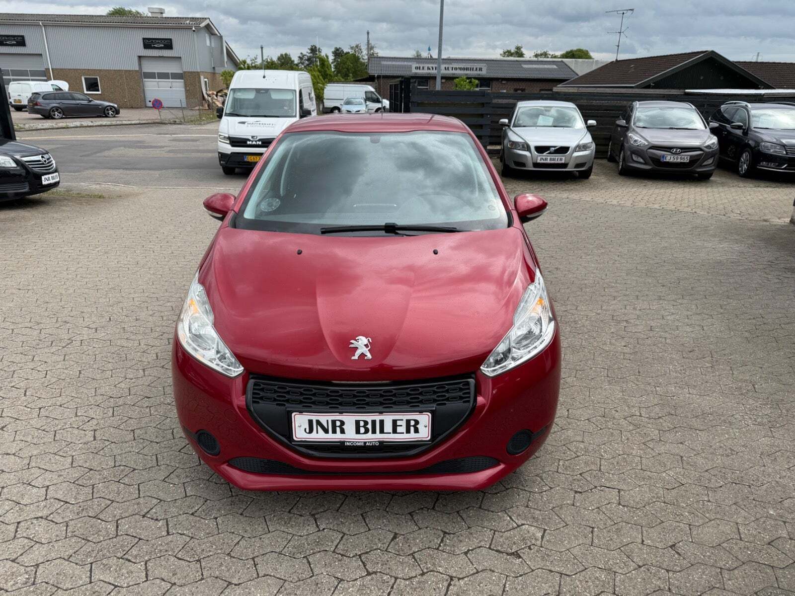 undefined Peugeot 208 fra 2015