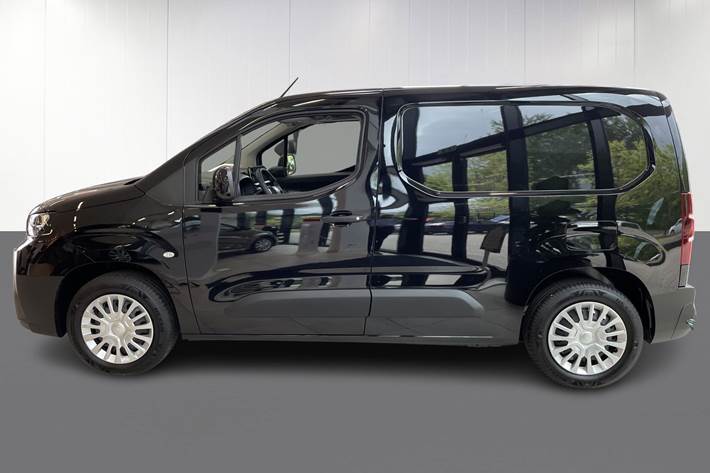 Sort Toyota ProAce City fra 2024