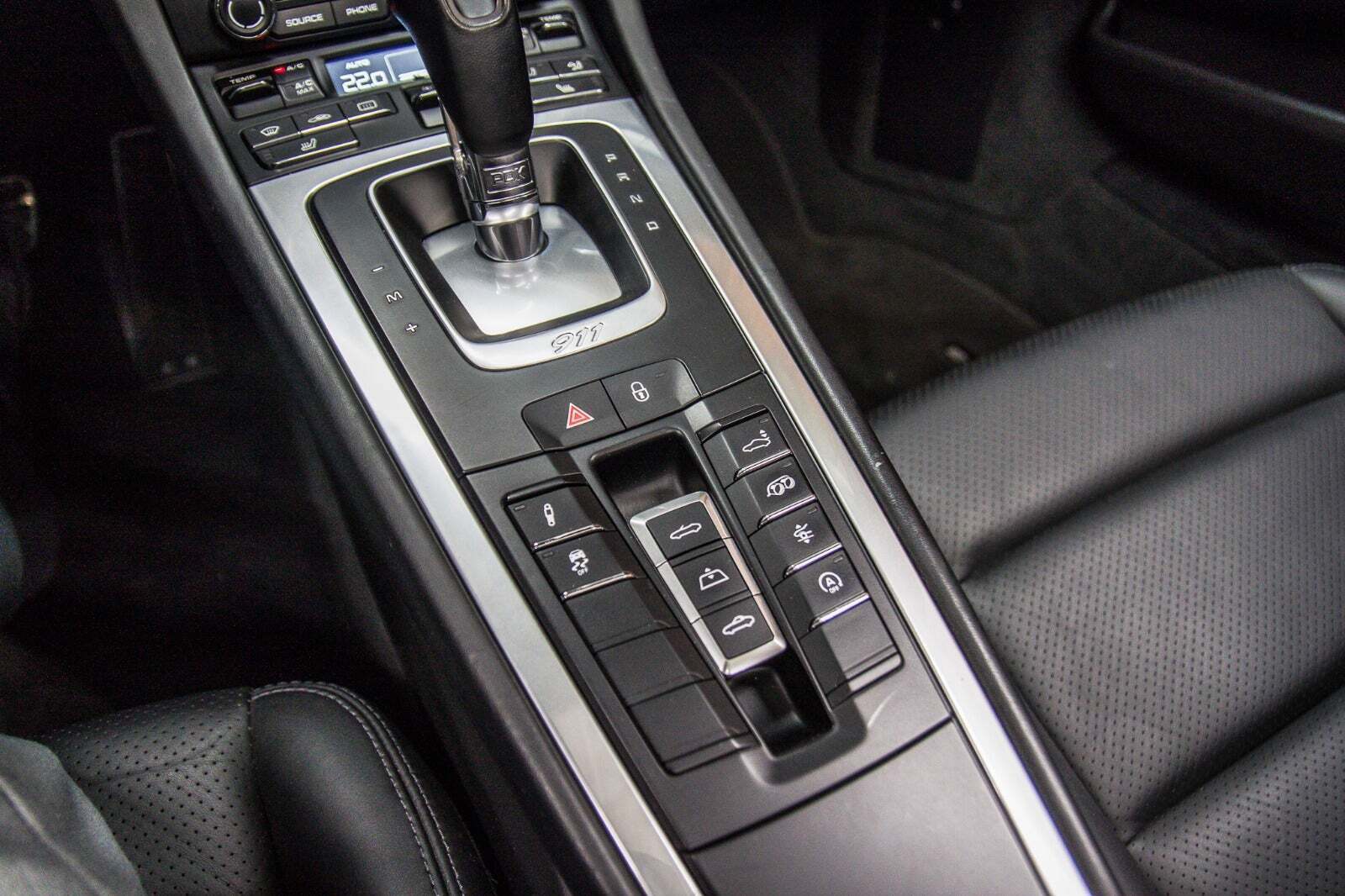 Sølv Porsche 911 Carrera 4S fra 2017