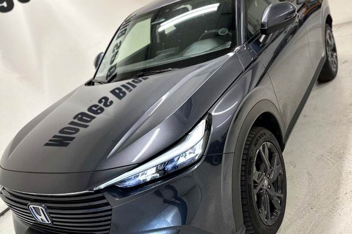 Grå Honda HR-V fra 2022