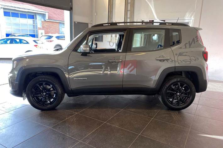 Grå Jeep Renegade fra 2020